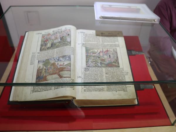 Festbankett - Ausstellung historische Bibel