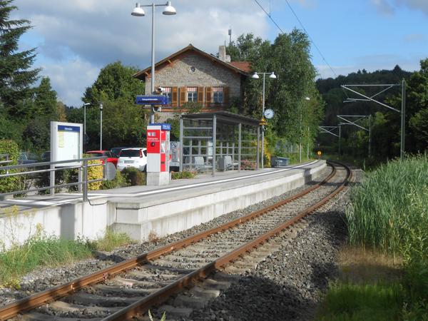 Bahnhof Neidenstein